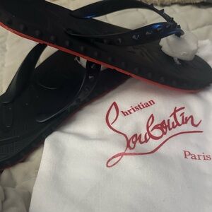 CHRISTIAN LOUBOUTIN CROSSED FRANCE THEN ITALIAN CUSTOMS TO USA. FALL IN LOVE.♥️